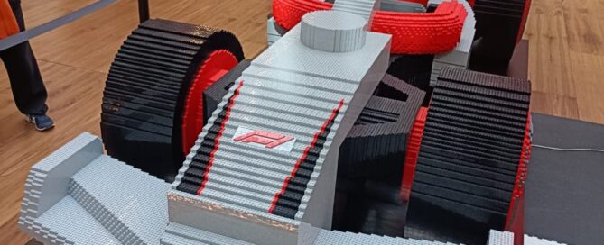 Lego coche Formula 1 Diagonal Mar Barcelona